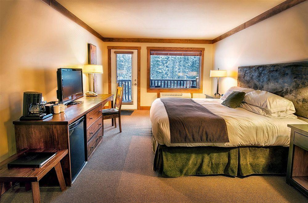 Elk Ridge Resort Принц Албърт Екстериор снимка