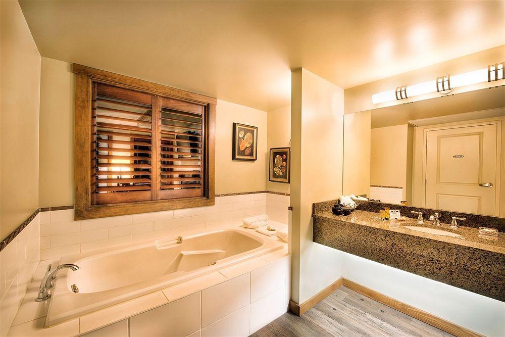 Elk Ridge Resort Принц Албърт Екстериор снимка