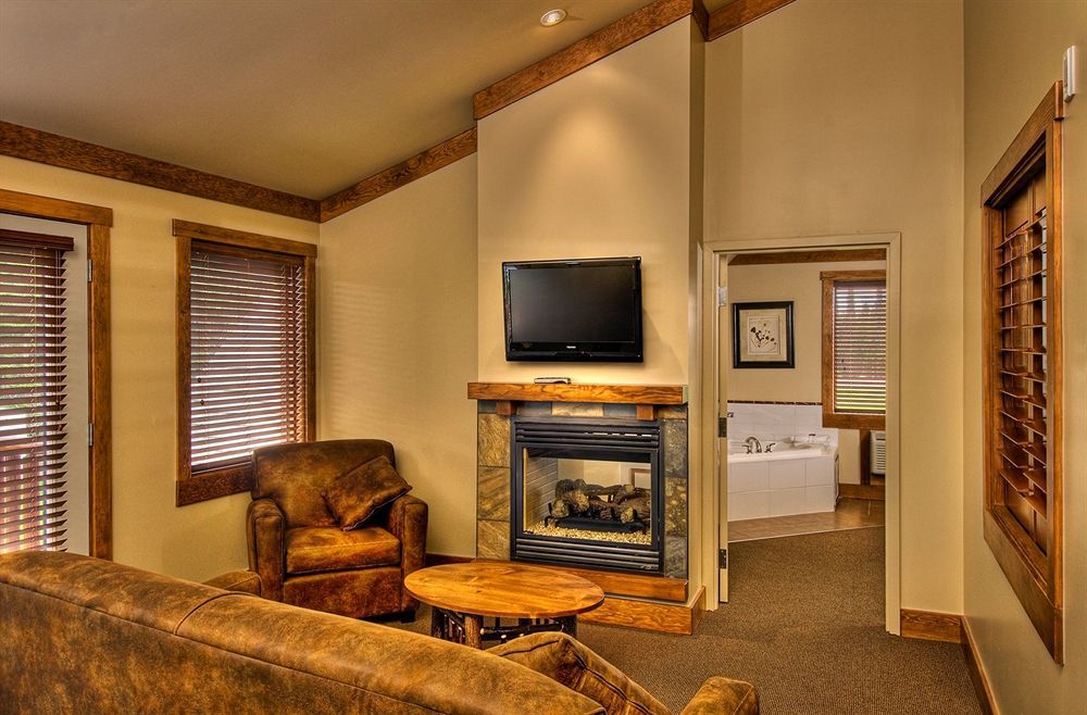 Elk Ridge Resort Принц Албърт Екстериор снимка