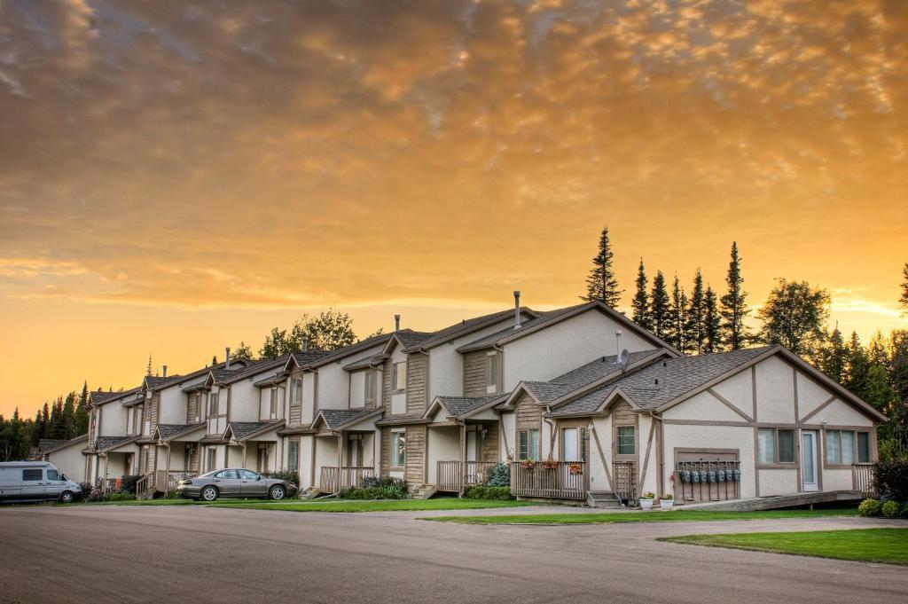 Elk Ridge Resort Принц Албърт Екстериор снимка