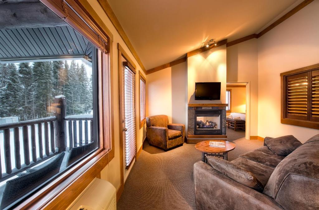 Elk Ridge Resort Принц Албърт Екстериор снимка